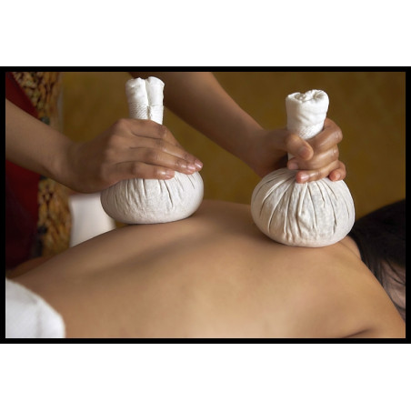 Masaje de hierbas tailandesas 90 Minutos